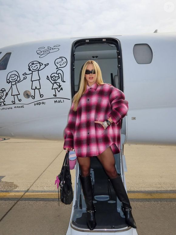 Primeira participação de Virgínia Fonseca em uma semana de moda internacional já movimenta a internet com registros da viagem e do look escolhido