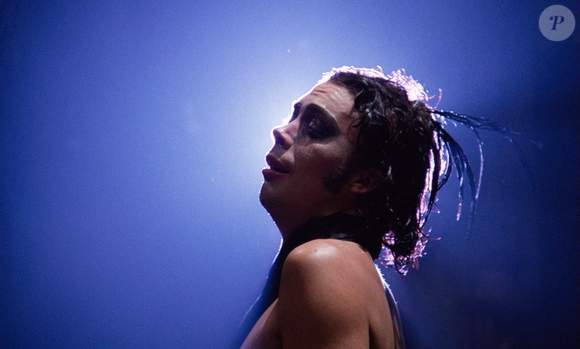 Tim Curry como Frank-N-Furter em ‘The Rocky Horror Picture Show’: personagem ajudou a transformar o filme de 1975 em um símbolo da contracultura