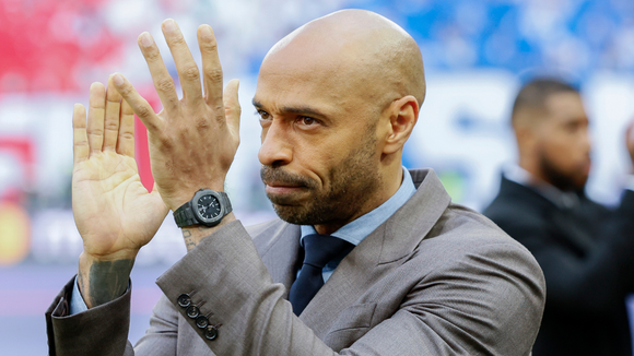 Hoje aos 48 anos, Thierry Henry, ídolo da França nas Copas de 98 e 2006, investiu parte de sua fortuna em um projeto ambicioso ao lado de outro famoso jogador de futebol