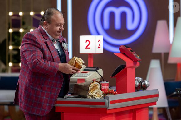Bolos que parecem objetos, discussões acaloradas e prova vegana definem mais um episódio intenso do 'MasterChef Confeitaria 2025'