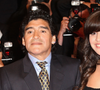 Vídeo: filhas de Maradona caem no choro após a foto do pai morto ser exposta durante julgamento