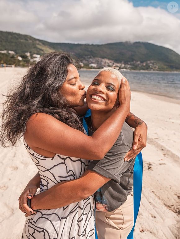 Após morte, irmã de Juliana Marins fez um apelo para que não esqueçam a turista que morreu em vulcão