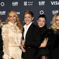 'Desobedientes': elenco da série TOP 1 da Netflix passou por transformação radical; veja antes e depois de Mae Martin e mais