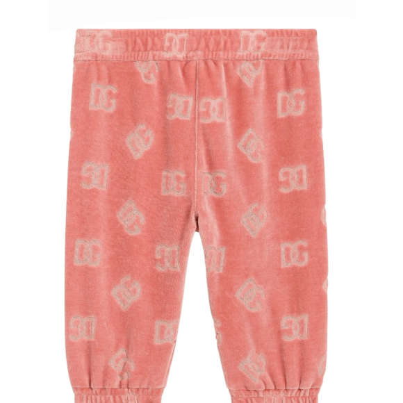A calça grifada de Mavie custa R$ 6.020 no site da Farfetch Brasil.