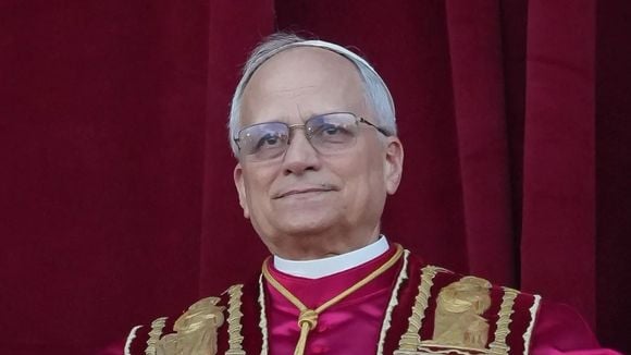 'Pior que é mesmo': a semelhança do Papa Leão XIV com Wagner Moura está levando a web à loucura. Compare!