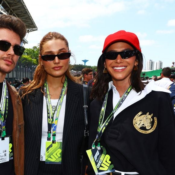 Fã de Fórmula 1? Esses looks de Bruna Marquezine, Sasha Meneghel e mais famosas são chiques e confortáveis para usar no GP de São Paulo