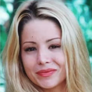 Três anos depois, Danielle Winits esteve em 'Cara & Coroa', outro sucesso da Globo