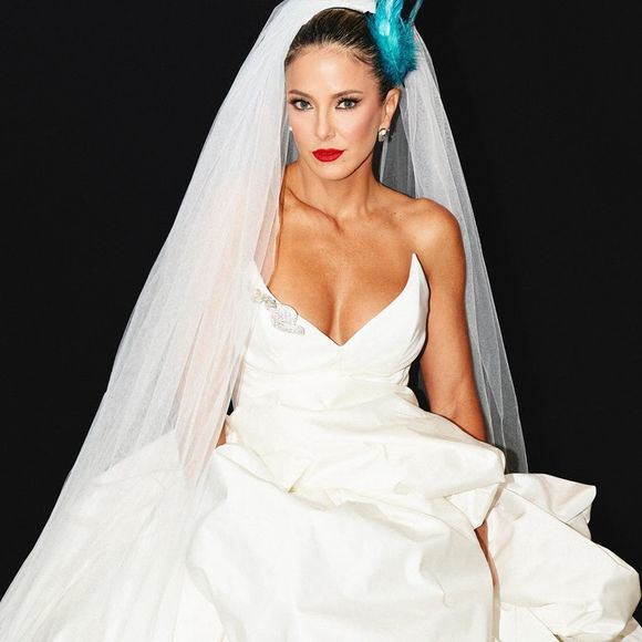 Ticiane Pinheiro recriou o vestido de casamento de Carrie Bradshaw no Baile Vogue 2025