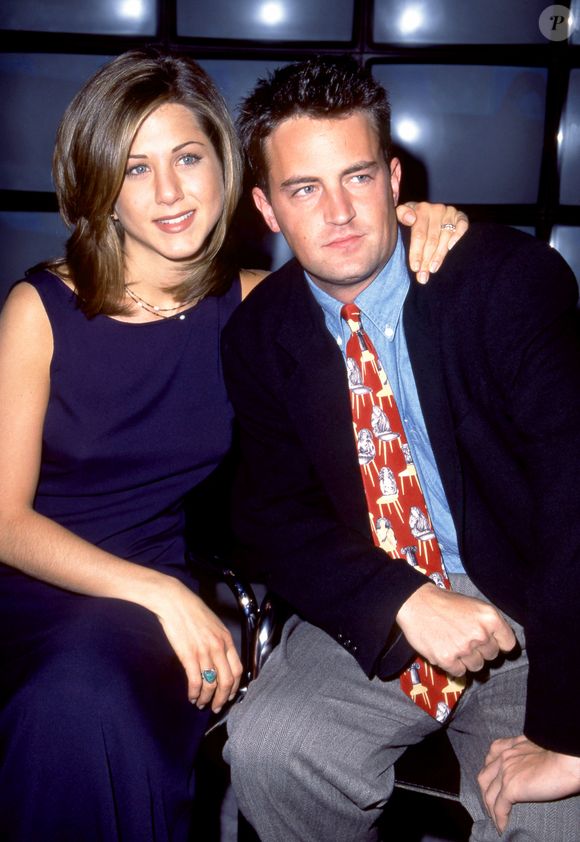 Matthew Perry tem entre os itens mais valiosos uma carta assinada por Jennifer Aniston incluída em álbum especial