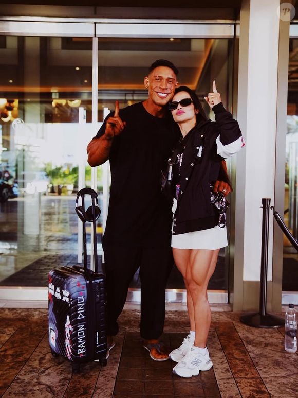 Ramon Dino é casado com Vitória Viana