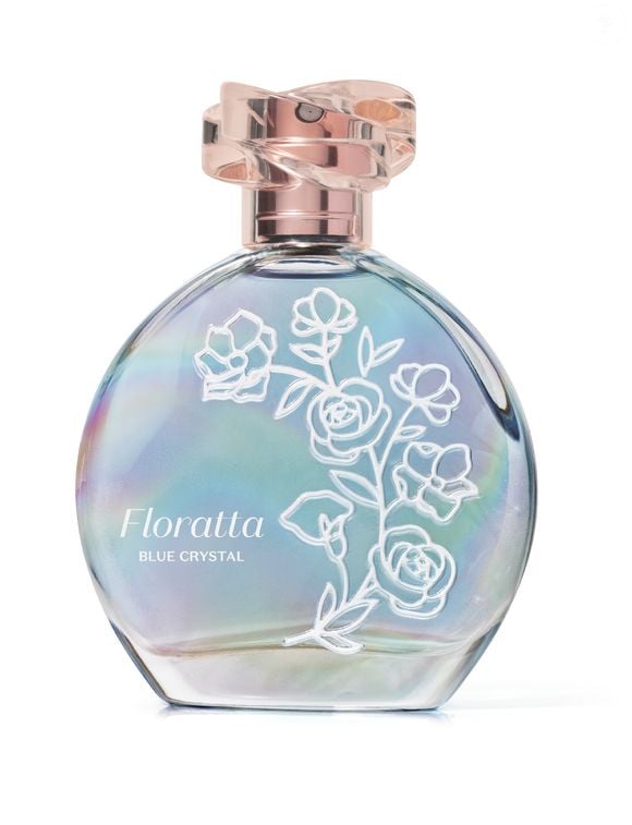 Segundo O Boticário, o Floratta Blue Crystal traduz a tendência internacional clean chic para a perfumaria feminina ao combinar florais aldeídicos à assinatura marcada por Gardênia e Rosa