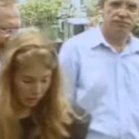 Em doc, Suzane von Richthofen assume culpa sobre abalado estado emocional do irmão, Andreas, após assassinato cruel dos pais: 'Gritava e chorava'