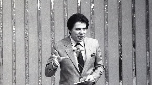 Nem Bolsonaro, nem Lula: Silvio Santos procurou presidente em meio a grave risco envolvendo SBT com decisão controversa. 'Proibi críticas, só elogios'