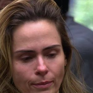 Ana Paula Renault relata dor intensa e interrompe participação em dinâmica no programa