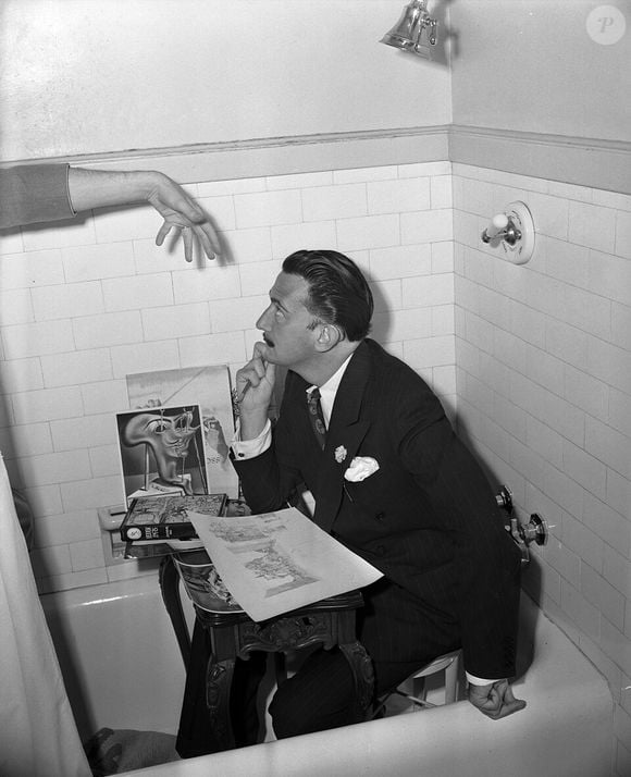 Salvador Dalí foi um dos artistas mais importantes e reconhecíveis do século XX