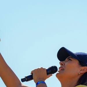 Michelle Bolsonaro ‘vive uma postura de uma mulher que é dama, dona da família. Ela incorporou o personagem que ela não vive’, disse Teônia Mikaelly Pereira de Sousa