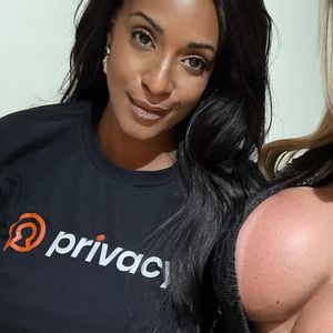 Andressa Urach gravou pornô com a ex-sogra, mãe de Lucas Ferraz