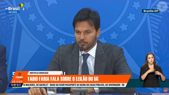 De acordo com a Revista Piauí, a Polícia Federal analisa a atuação de Fábio Faria na relação com Daniel Vorcaro e apura se o ex-ministro teria auxiliado o banqueiro na corrupção de agentes públicos. A publicação ressalta que, até então, não havia indicação de crime atribuída ao ex-ministro