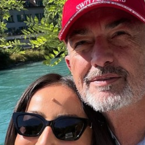 O pai de Sabrina Sato foi visto pela primeira vez desde a cirurgia de retirada do pâncreas, mostrando evolução no tratamento