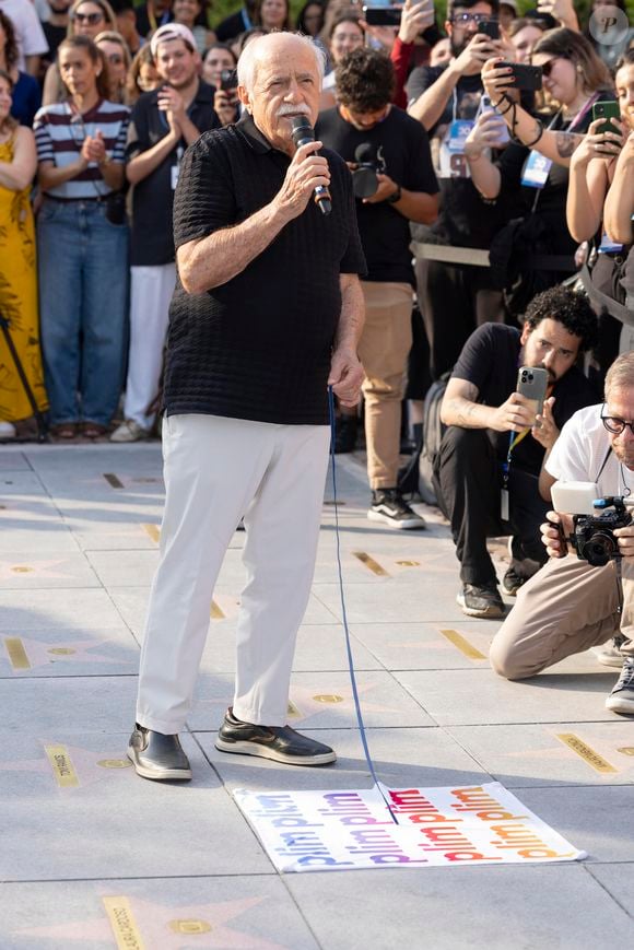 Ary Fontoura é contratado da Globo desde 1965 e ganhou homenagem da emissora na Calçada da Fama