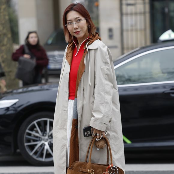 Nos últimos meses, celebridades e influenciadoras de peso começaram a exibir um novo "must-have" pendurado em suas bolsas: o bonequinho Labubu.