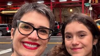 'Me doei por inteiro e recebi de volta...': a atitude emocionante de Sandra Annenberg após a filha assumir namoro beijando atriz