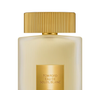 O Eau de Soleil Blanc, da Tom Ford, combina pistache, cardamomo e flores brancas em uma fragrância cremosa, levemente especiada e com sensação de calor praiano.