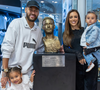 'Já errei inúmeras vezes e ainda vou errar (espero que não)': aposentado da Seleção e com 2027 indefinido no Santos, Neymar ganha busto na Vila Belmiro e faz reflexão sobre carreira