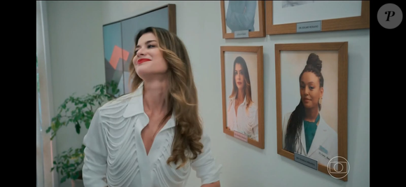 Alinne Moraes volta às novelas como Vanessa, uma das principais antagonistas de Por Você, marcada pela rivalidade com Bela e pelos conflitos familiares e profissionais