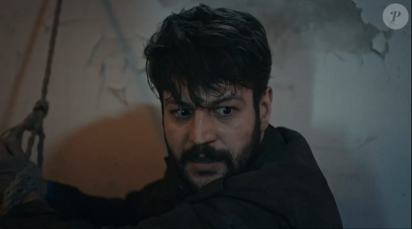 Sinan provoca Cengiz ao falar da falta de coragem dele para matar a ele e a Zeynep na novela 'Mãe', capítulo desta segunda-feira, 9 de fevereiro de 2026