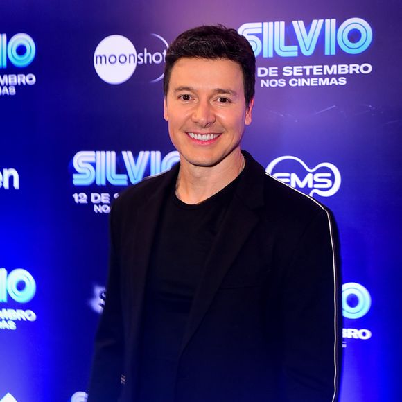 Rodrigo Faro conversa com a Globo para fazer a novela ‘Quem Ama Cuida’, substituta de ‘Três Graças’