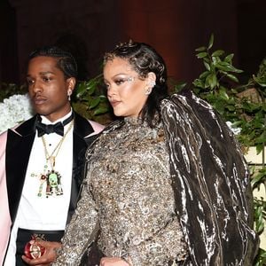 Vídeo de Rihanna com A$AP Rocky viralizou nas redes sociais e uma especialista em leitura labial indicou o que o casal disse