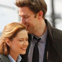 Os 18 sinais que indicam que há atração entre colegas de trabalho