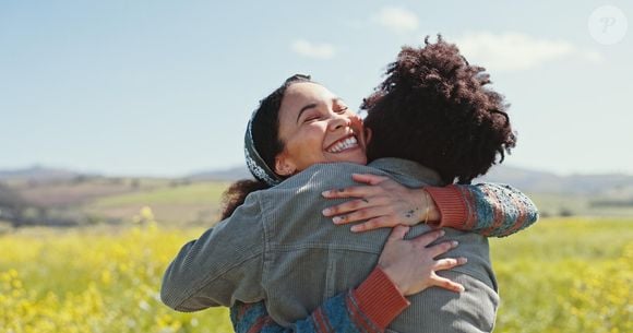 Ouvir a frase "Deixe-me ajudar você" pode fazer você se sentir ouvido e aliviar o estresse imediatamente, porque você sente que não está sozinho e que há alguém disposto a compartilhar seu fardo.