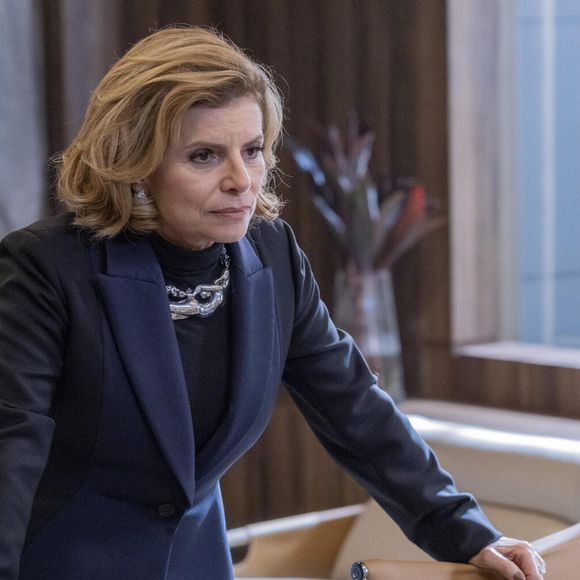 A novela 'Vale Tudo' está a todo vapor com o segredo da terrível vilã Odete Roitman (Debora Bloch).