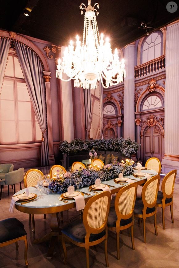 Convidados de Zezé Di Camargo e Graciele Lacerda se sentiram no castela da Cinderela