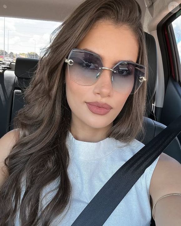 Calita Franciele, mulher de Amado Batista, tem 23 anos