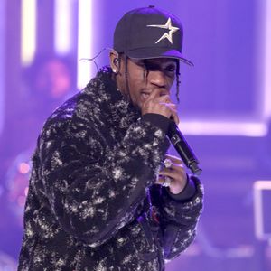 Travis Scott é o headliner de sábado, 6, do The Town 2025