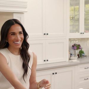 Meghan Markle recentemente foi criticada por seu desempenho na série da Netflix.