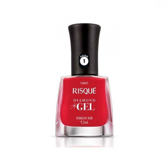 Esmalte vermelho rubi: essa opção da Risqué é marcante