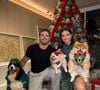 Juliette e Kaique Cerveny curtiram o Natal em família, com direito à fotos com cachorrinhos sorridentes