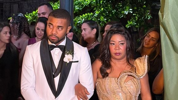 Nem foto, nem vídeo: mãe de Davi Brito rouba a cena com atitude inesperada durante casamento do ex-BBB e causa na web. 'Top momentos da história da internet'
