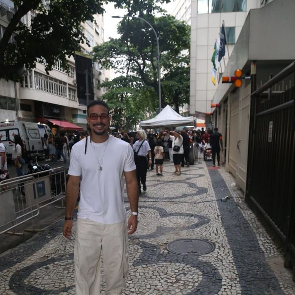 Sérgio Malheiros no Ato Musical pela Democracia, em Copacabana