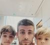 Em 2025, Piqué se mudou temporariamente para Miami para ficar próximo dos filhos com Shakira enquanto ela estivesse em turnê