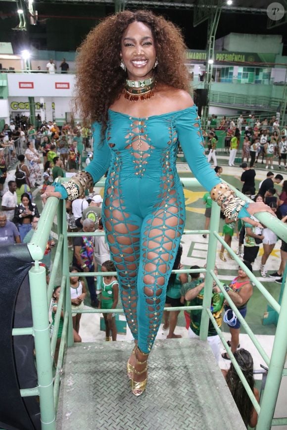 Iza será rainha de bateria da Imperatriz Leopoldinense no carnaval 2026