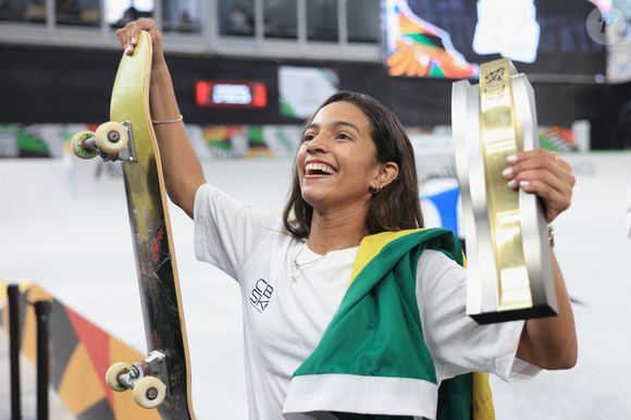 Em 2025, Rayssa Leal viu sua fortuna aumentar consideravelmente com outros títulos vencidos em etapas do SLS Super Crown