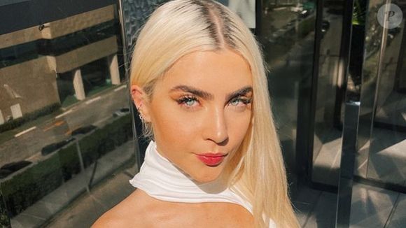 Jade Picon surpreendeu ao ficar loira platinada