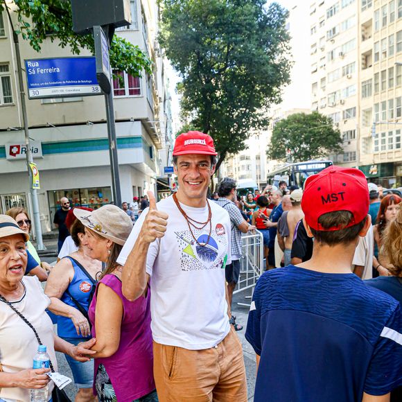 Mateus Solano na manifestação em Copacabana