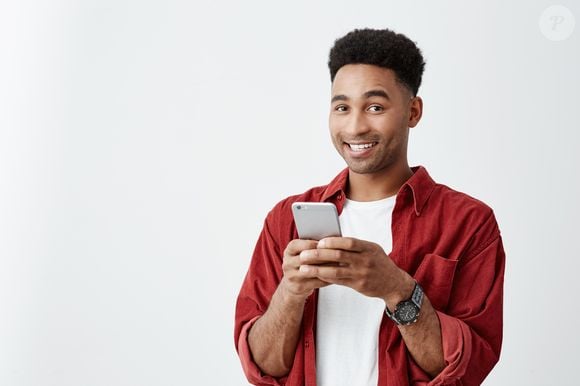Estudo mostra como Instagram e YouTube estão mudando a busca por emprego entre a Geração Z