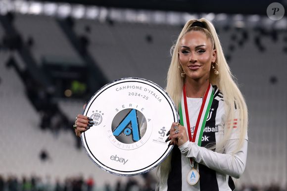 Alisha Lehmann causou polêmica com o novo visual na web